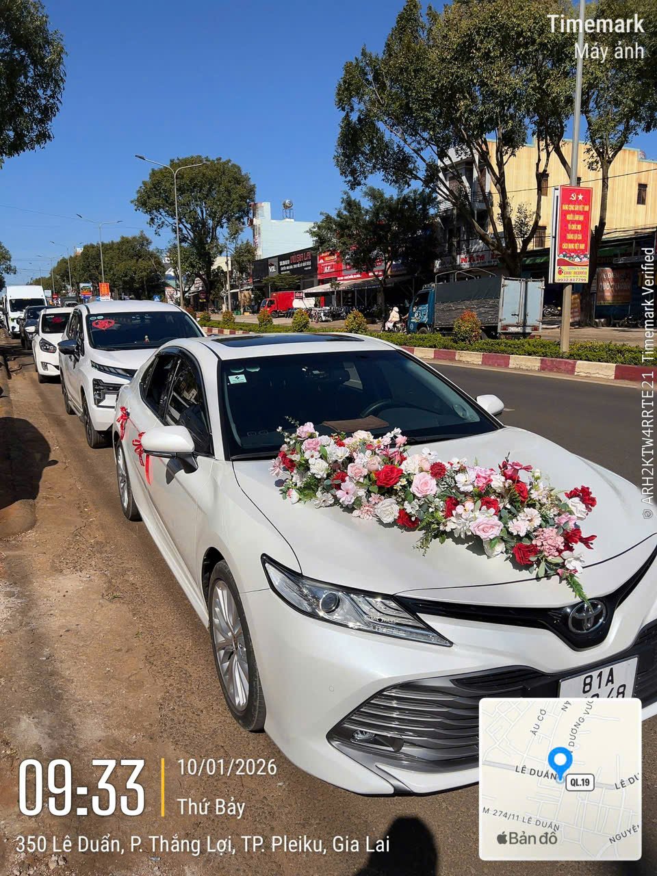 Xe cưới 4 chỗ Pleiku dùng làm xe rước dâu chính trong đám cưới tại Gia Lai
