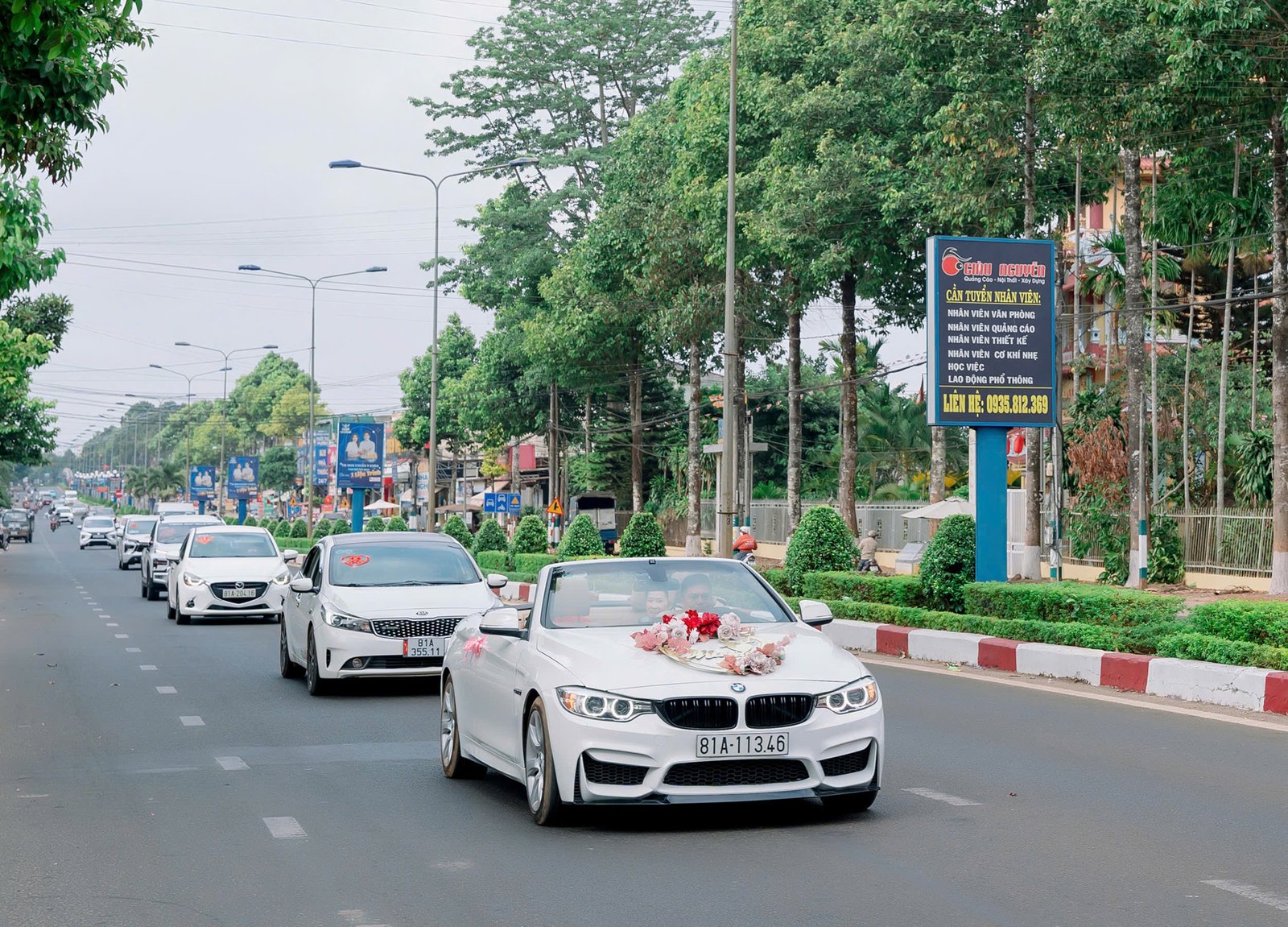 Xe cưới huyện Ia Grai Gia Lai phục vụ rước dâu