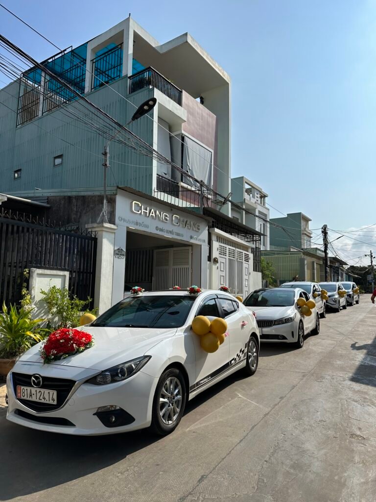 Xe cưới huyện Ayun Pa Gia Lai phục vụ rước dâu